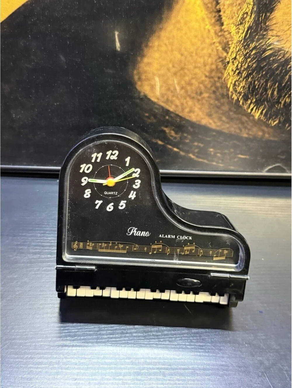 Vintage Piano Shaped Quartz Alarm Clock Mini Grand Piano Musical Decor Black